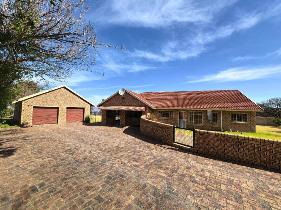 2 Bedroom Property for Sale in Oranjeville Free State